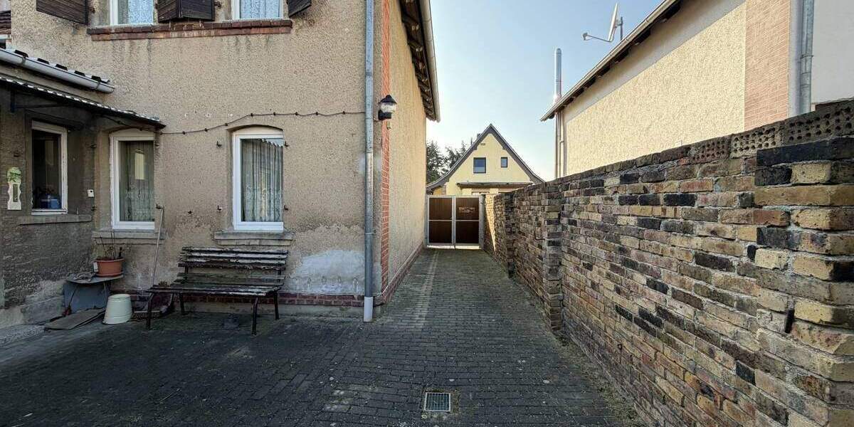 Doppelhaushälfte Sandersdorf-Brehna Petersroda - 5 Zimmer, 101 m&sup2;, 72.000&euro; | Angebot:25797992