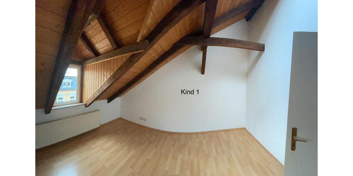 Dachgeschoßwohnung Köthen (Anhalt) - 3.5 Zimmer, 86 m&sup2;, 585&euro; | Angebot:26014030