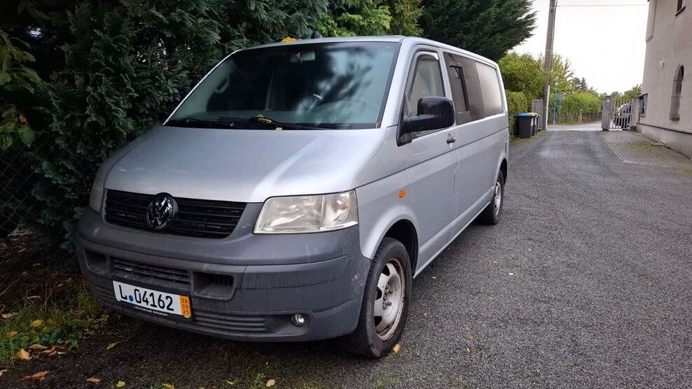 VW T5 Transporter 427.000 km 6.300 € Leipzig - Ost 04316