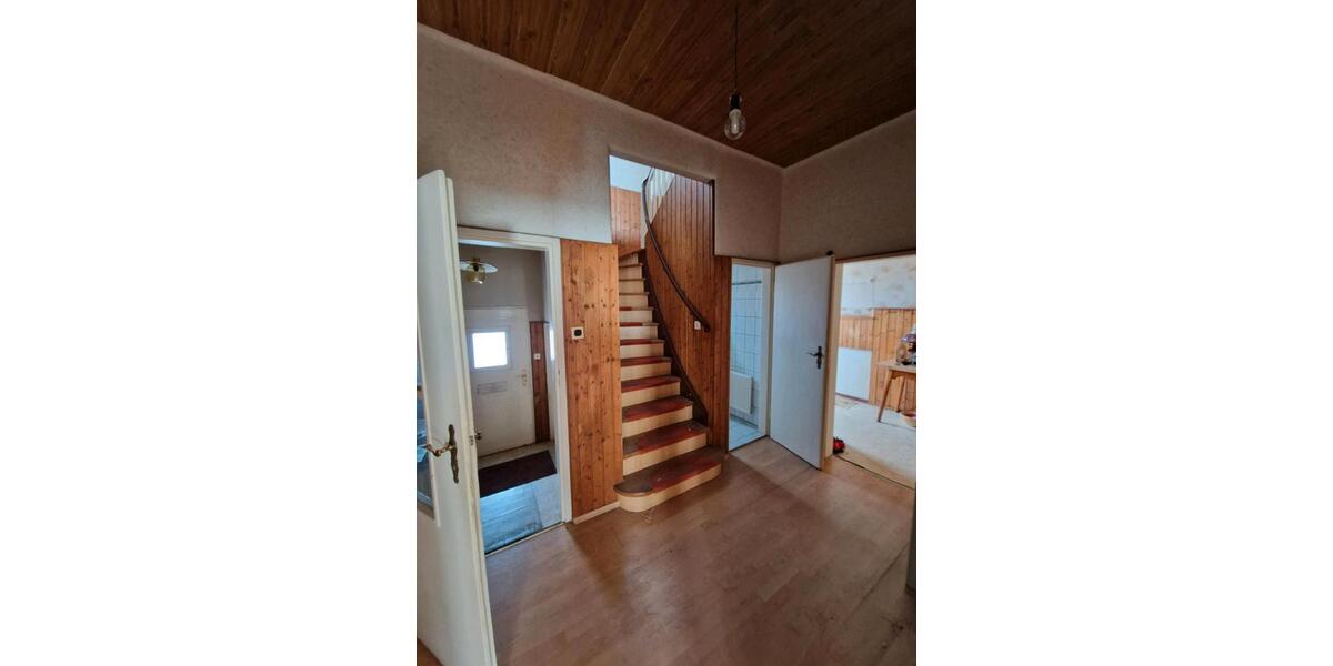 Reihenhaus Leuna - 5 Zimmer, 90 m&sup2;, 149.000&euro; | Angebot:25379067