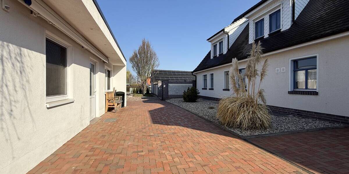 Einfamilienhaus Weißandt-Gölzau Klein-Weißandt - 8 Zimmer, 233 m&sup2;, 499.000&euro; | Angebot:26036794