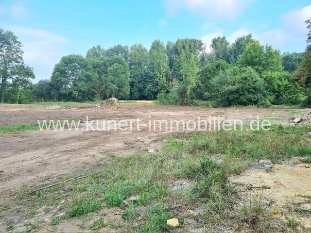 Grundstück zu verkaufen in Plötz 121.355 € 1867 m²