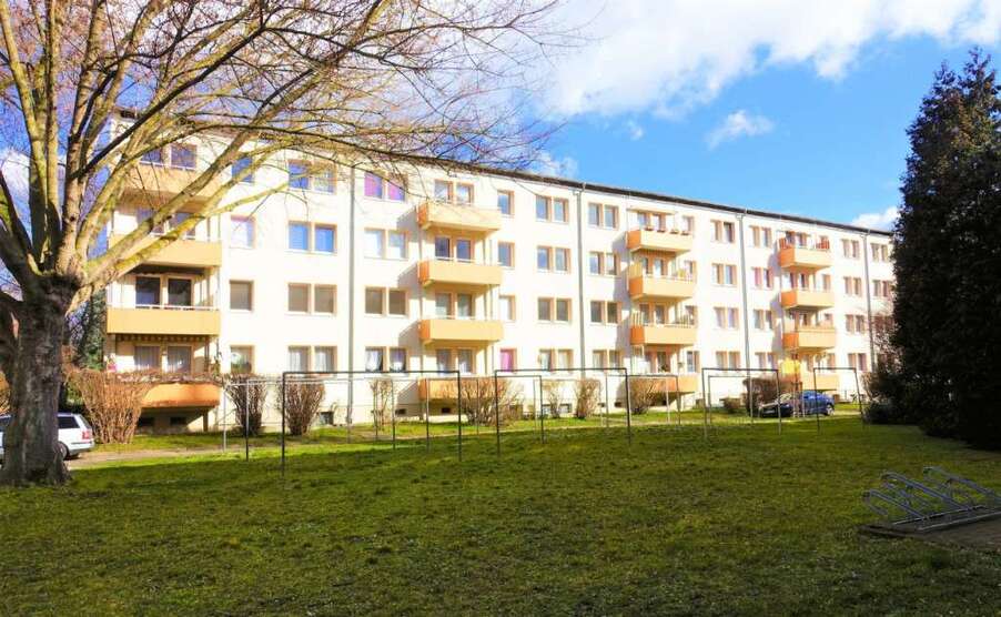 Wohnung zum Mieten in Braunsbedra 368 € 61.1 m² 3 zimmer