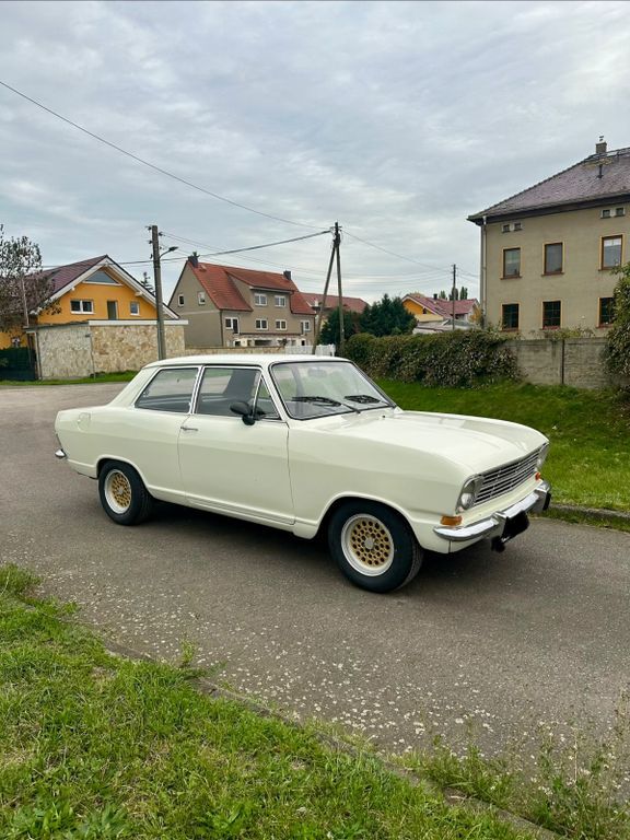 Opel Kadett 39.500 km 7.800 € Markranstädt 04420