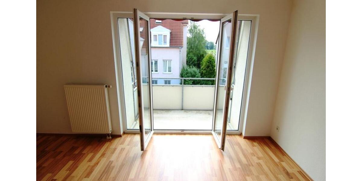 Etagenwohnung Leuna - 3 Zimmer, 80 m&sup2;, 556&euro; | Angebot:25988227