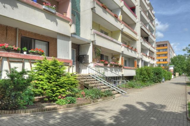 Etagenwohnung Halle (Saale) Dölau - 3 Zimmer, 70 m&sup2;, 389&euro; | Angebot:25772974