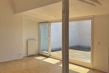 Wohnung Halle Südliche Innenstadt - 2.5 Zimmer, 65 m&sup2;, 525&euro; | Angebot:26934499
