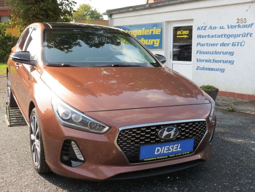 i30