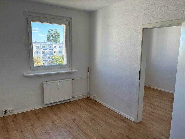 * FamilienWohnung * sofort *