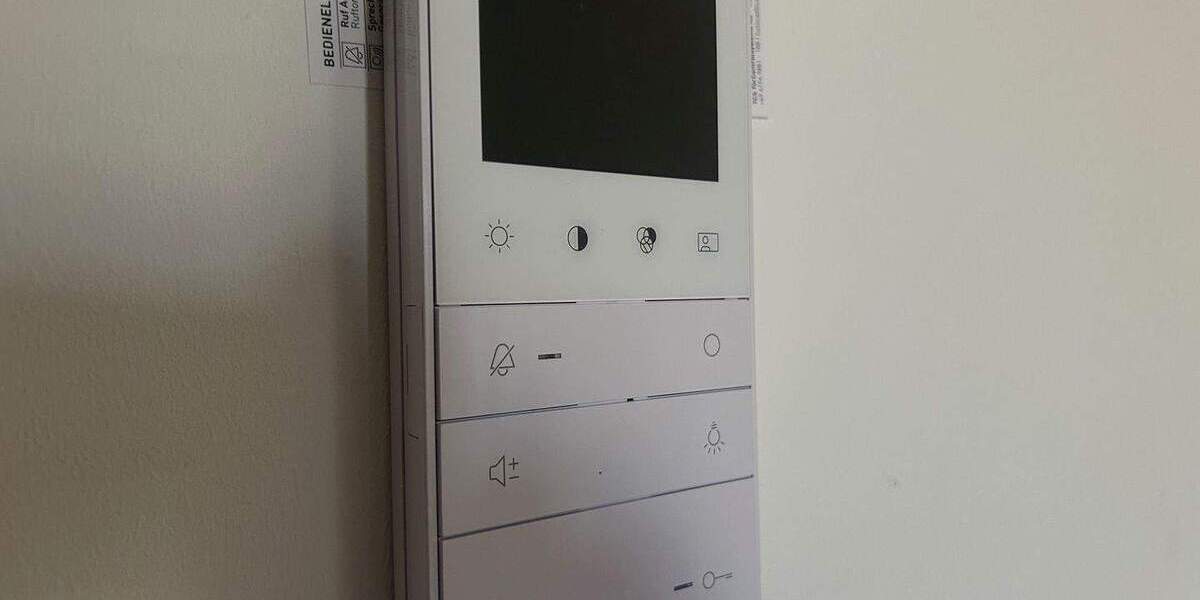 Etagenwohnung Halle (Saale) Innenstadt - 4 Zimmer, 101 m&sup2;, 1.300&euro; | Angebot:26274022