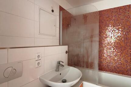 WIR RENOVIEREN für SIE zimmer