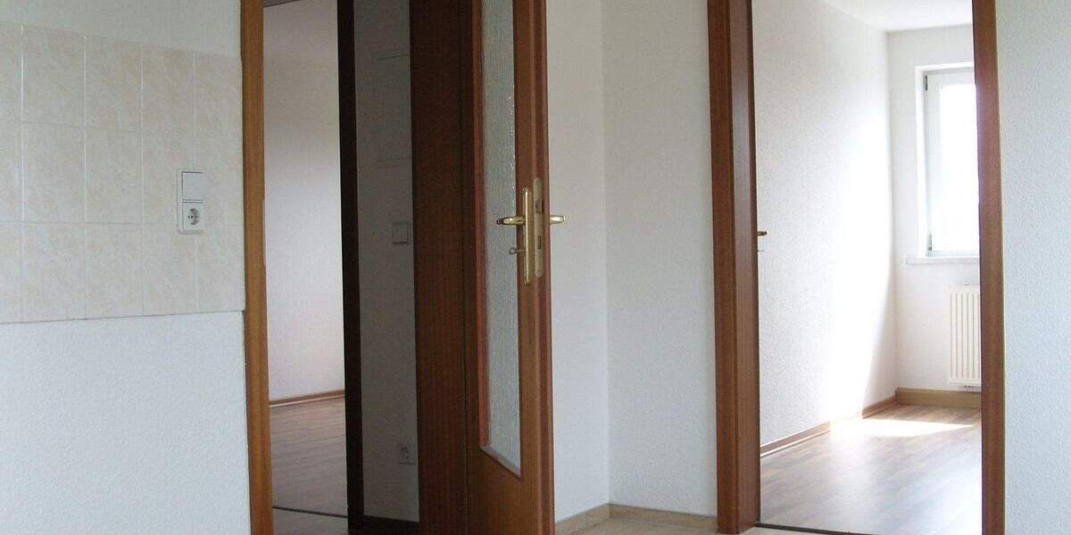 Etagenwohnung Markranstädt OT Kulkwitz Kulkwitz - 4 Zimmer, 61 m&sup2;, 90.000&euro; | Angebot:25698224