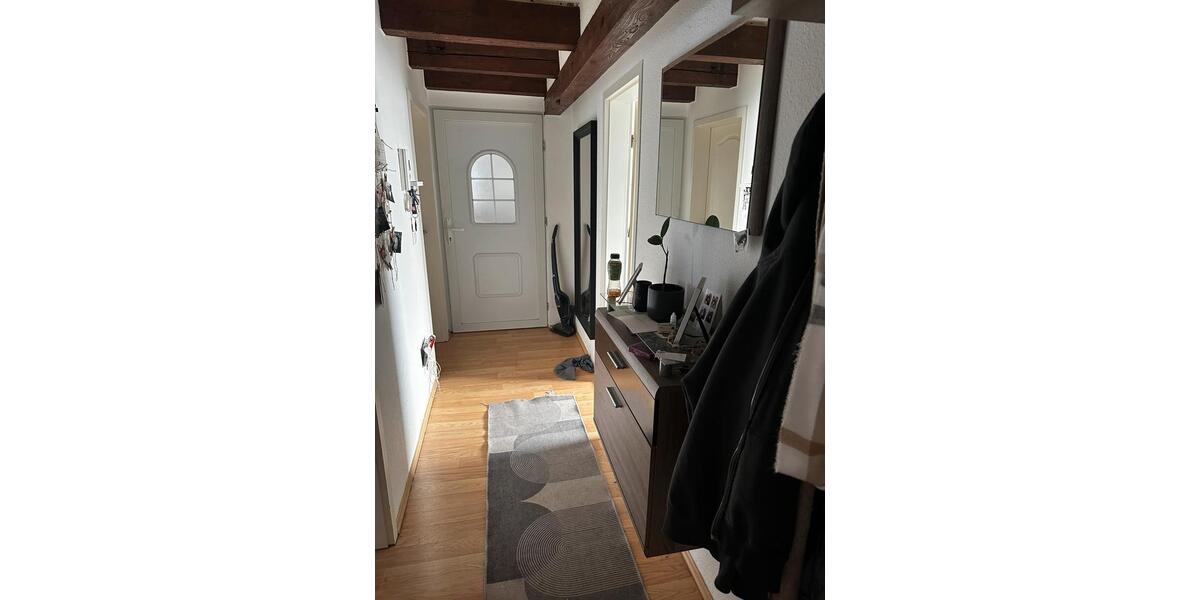 Dachgeschoßwohnung Teutschenthal - 3 Zimmer, 59 m&sup2;, 534&euro; | Angebot:26301387