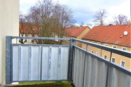 Wohnung Bad Lauchstädt - 3 Zimmer, 58 m&sup2;, 359&euro; | Angebot:24976927