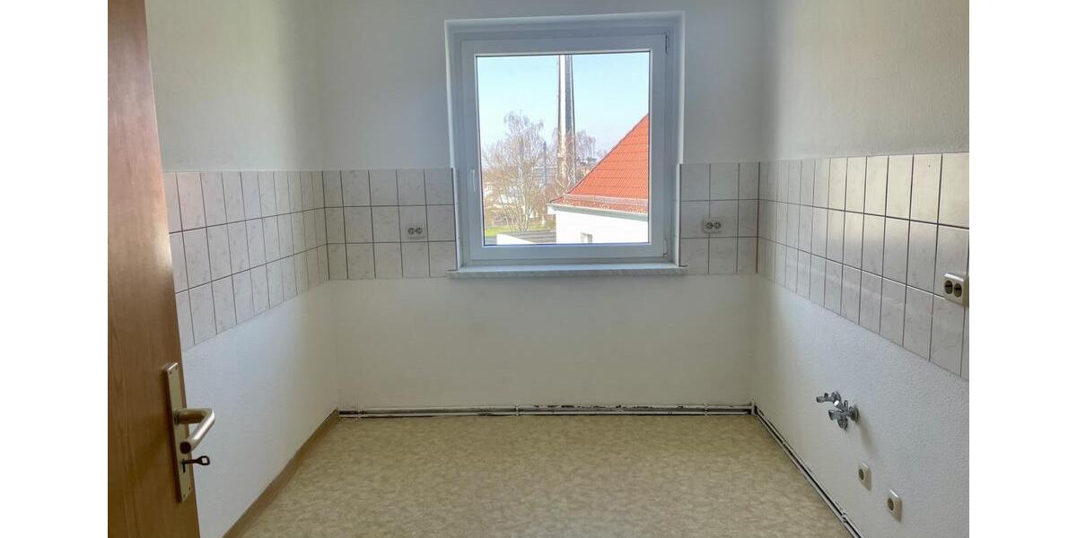 Etagenwohnung Bad Dürrenberg - 3 Zimmer, 66 m&sup2;, 415&euro; | Angebot:24864785