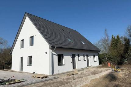 ...Neubau Erstbezug! Attraktive und klimafreundliche Doppelhaushälften in KfW 40 QNG Standard