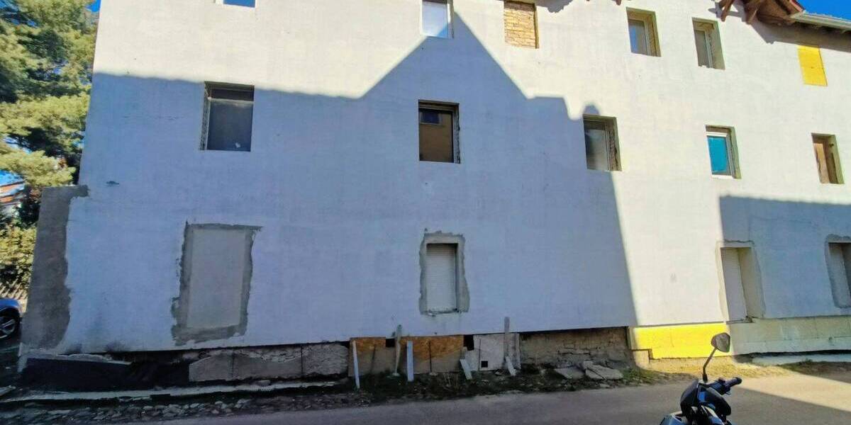 Mehrfamilienhaus, Wohnhaus Halle (Saale) Radewell-Osendorf - 8 Zimmer, 248 m&sup2;, 379.000&euro; | Angebot:26308898
