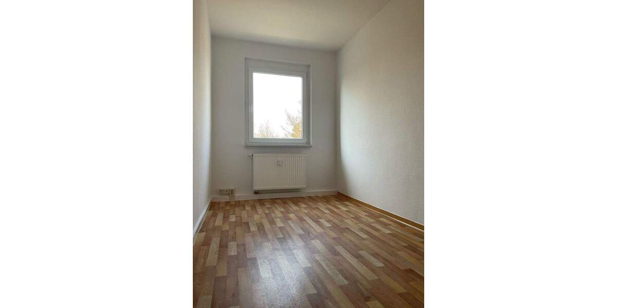 Etagenwohnung Bad Lauchstädt Kleinlauchstädt - 3 Zimmer, 58 m&sup2;, 379&euro; | Angebot:25985481