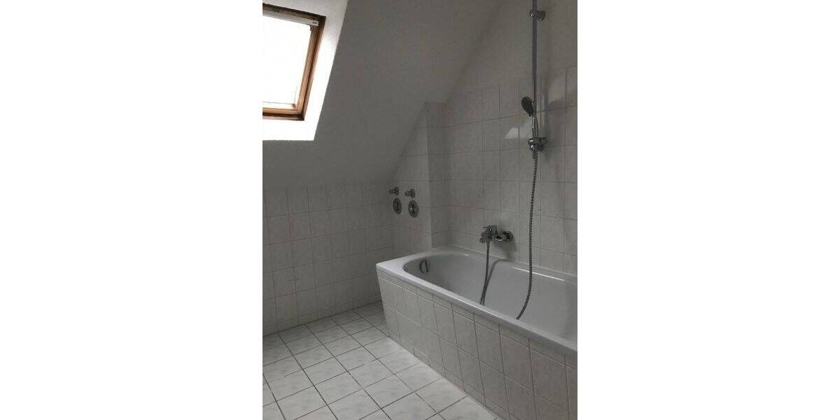 Etagenwohnung Bad Dürrenberg - 3 Zimmer, 58 m&sup2;, 368&euro; | Angebot:26879008