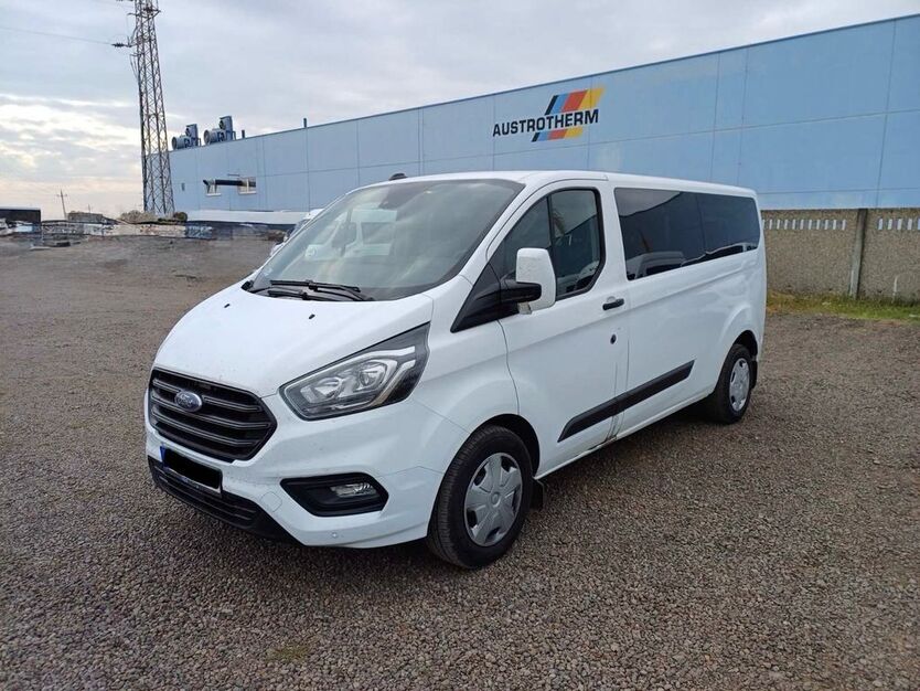 Ford Transit Custom 274.000 km 26.220 € Hall in Tirol 06060