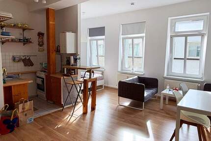 Möblierte 1-Zimmer-Wohnung mit Dachterrasse zur Mitbenutzung 1 zimmer