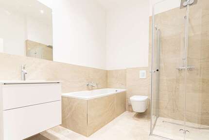 Wohnung Schkeuditz - 4 Zimmer, 121 m&sup2;, 1.250&euro; | Angebot:25395029