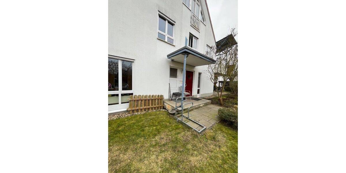 Doppelhaushälfte Halle (Saale) Seeben - 7 Zimmer, 147 m&sup2;, 300.000&euro; | Angebot:26572574