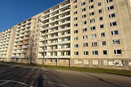 Wohnung Halle Halle-Neustadt - 5 Zimmer, 77 m&sup2;, 593&euro; | Angebot:25057798