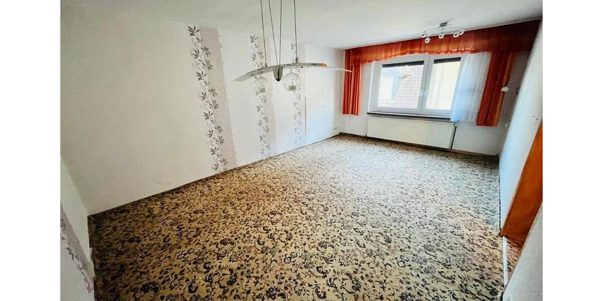 Reihenhaus Eisleben (Lutherstadt) - 7 Zimmer, 132 m&sup2;, 37.000&euro; | Angebot:26786588