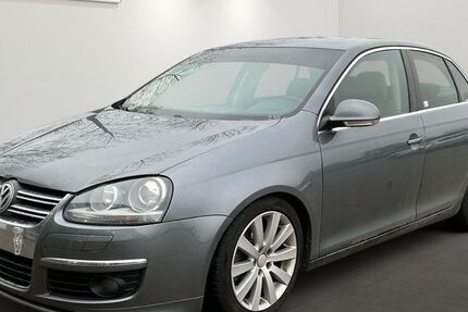 VW Jetta 255.107 km 2.899 &euro; Brehna 06796