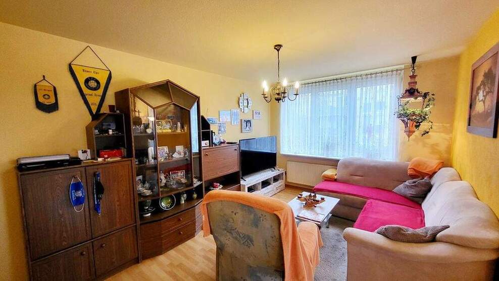4-Raum-Wohnungruhige SiedlungGarage in TiefgarageBalkonInvestment!
