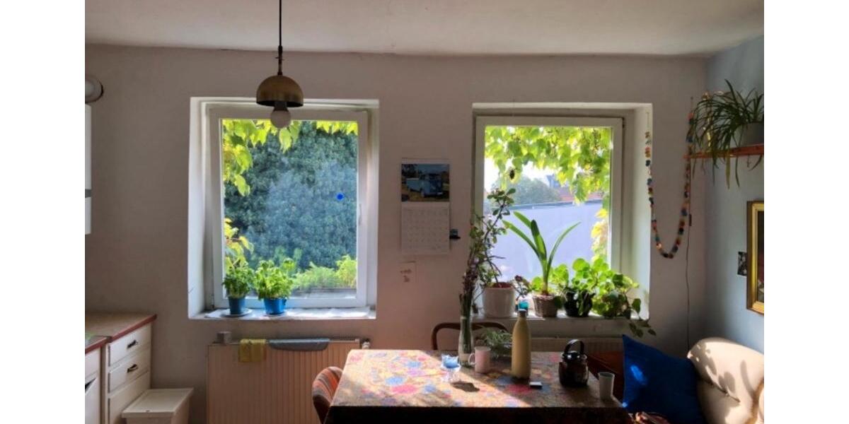 Dachgeschoßwohnung Halle (Saale) - 4 Zimmer, 90 m&sup2;, 631&euro; | Angebot:25407102