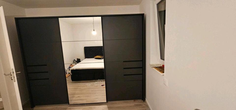 Etagenwohnung Halle (Saale) Halle-Neustadt - 3 Zimmer, 83 m&sup2;, 1.081&euro; | Angebot:24489975