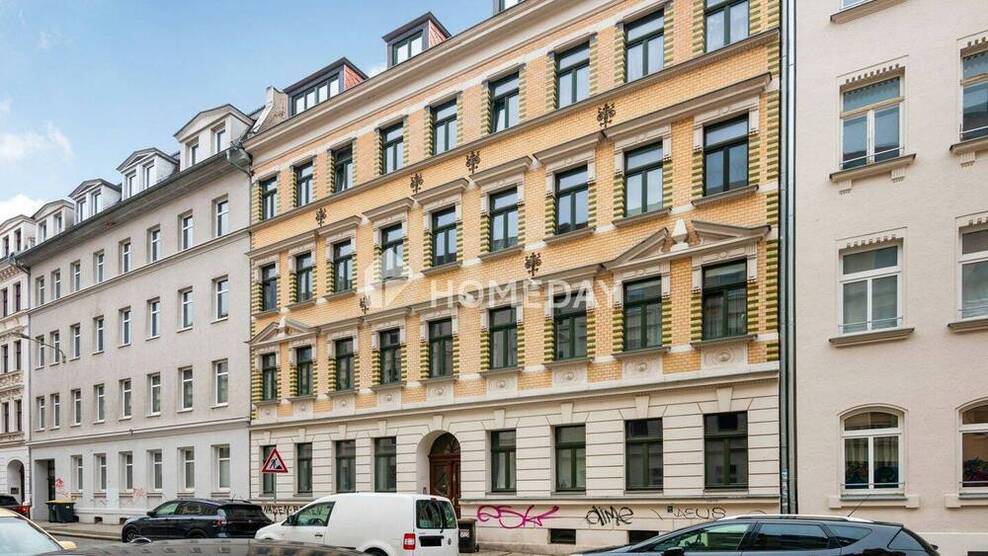 Altbauflair & Sonnenbalkon - 2-Zimmer-Wohnung im sanierten Denkmal