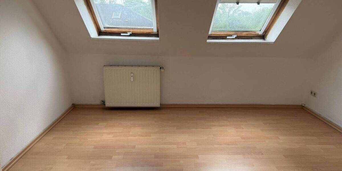 Etagenwohnung Halle Freiimfelde - 4 Zimmer, 90 m&sup2;, 549&euro; | Angebot:26799422