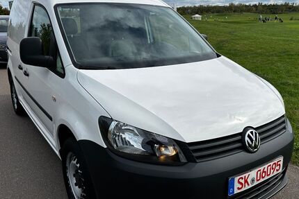 VW Caddy 90.000 km 8.999 € HALLE 06116