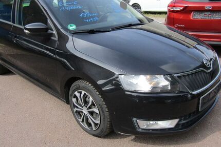 Skoda Rapid 199.033 km 2.990 &euro; Halle 06130