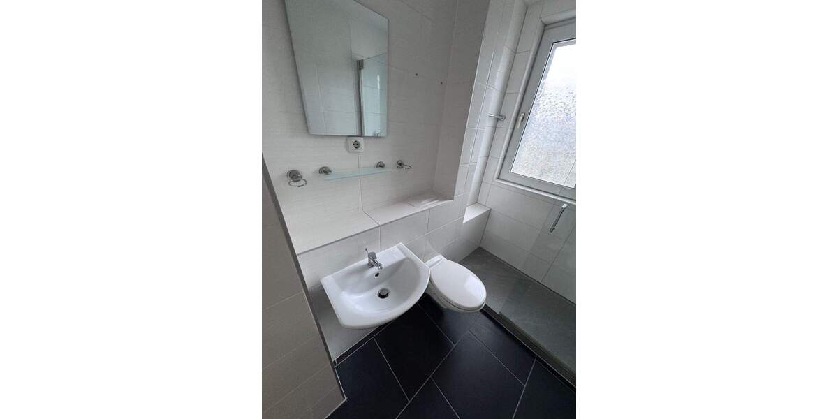 Etagenwohnung Bitterfeld-Wolfen Wolfen - 3 Zimmer, 60 m&sup2;, 480&euro; | Angebot:25355812