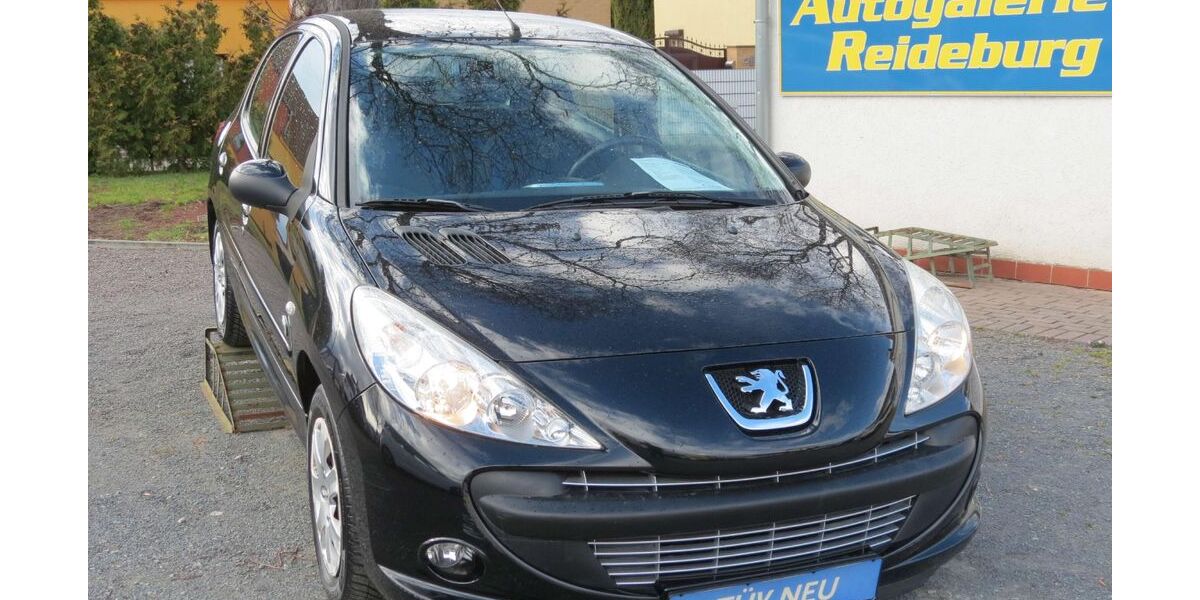 Peugeot 206 45.000 km 5.440 &euro; Halle/ Saale 06116