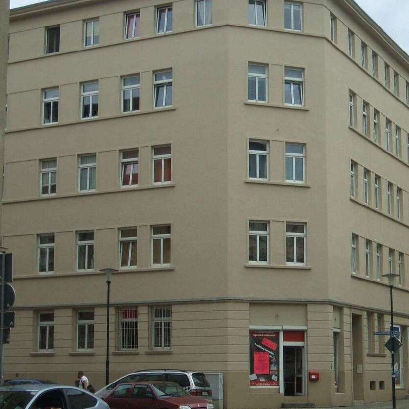 Büro in Halle 130 € 30.5 m²