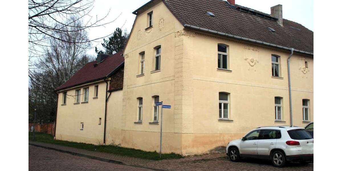 Einfamilienhaus Wettin-Löbejün OT Nauendorf Nauendorf - 9 Zimmer, 220 m&sup2;, 269.000&euro; | Angebot:15037509