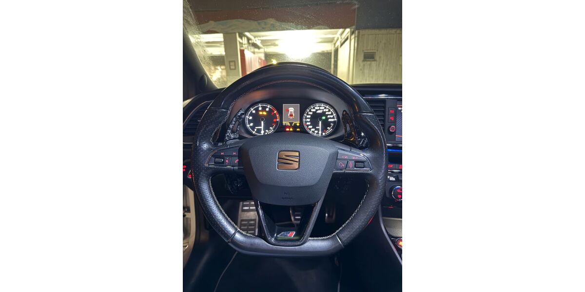 Seat Leon 160.000 km 11.000 &euro; Salzatal 06198