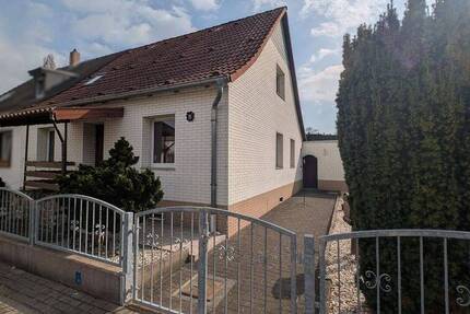 Haus Bitterfeld-Wolfen OT Holzweißig Holzweißig - 3 Zimmer, 97 m&sup2;, 97.500&euro; | Angebot:26807335