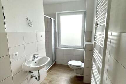 Wohnung Bitterfeld-Wolfen OT Bitterfeld Bitterfeld - 2 Zimmer, 57 m&sup2;, 354&euro; | Angebot:27637556