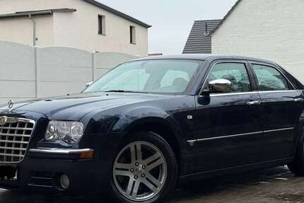 Chrysler 300C 132.000 km 11.500 € Petersberg 06193