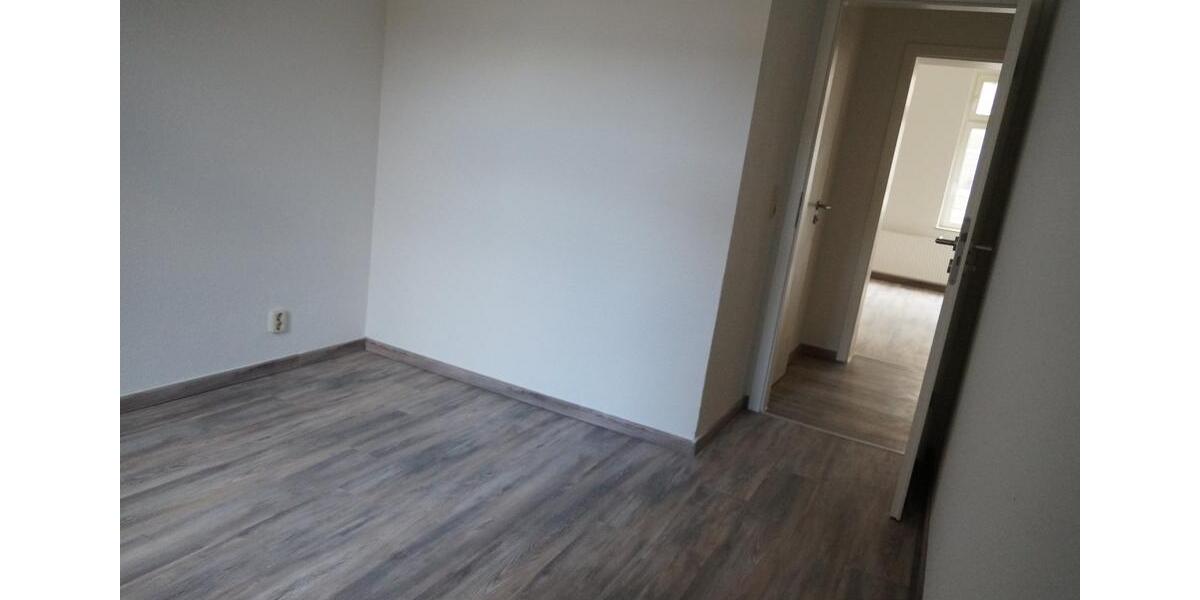 Etagenwohnung Halle (Saale) Damaschkestraße - 3 Zimmer, 59 m&sup2;, 500&euro; | Angebot:26573002