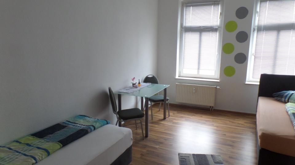 Etagenwohnung Halle (Saale) Büschdorf - 4 Zimmer, 100 m&sup2;, 700&euro; | Angebot:26587421