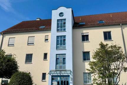 Moderne 3-Zimmer-Wohnung mit Tiefgaragenstellplatz, Balkon und Einbauküche 3 zimmer