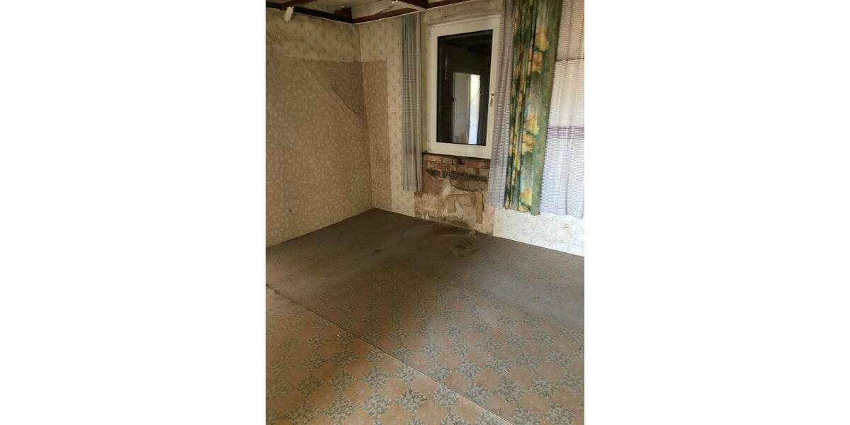 Mehrfamilienhaus, Wohnhaus Köthen (Anhalt) Köthen - 6 Zimmer, 125 m&sup2;, 33.500&euro; | Angebot:25774903