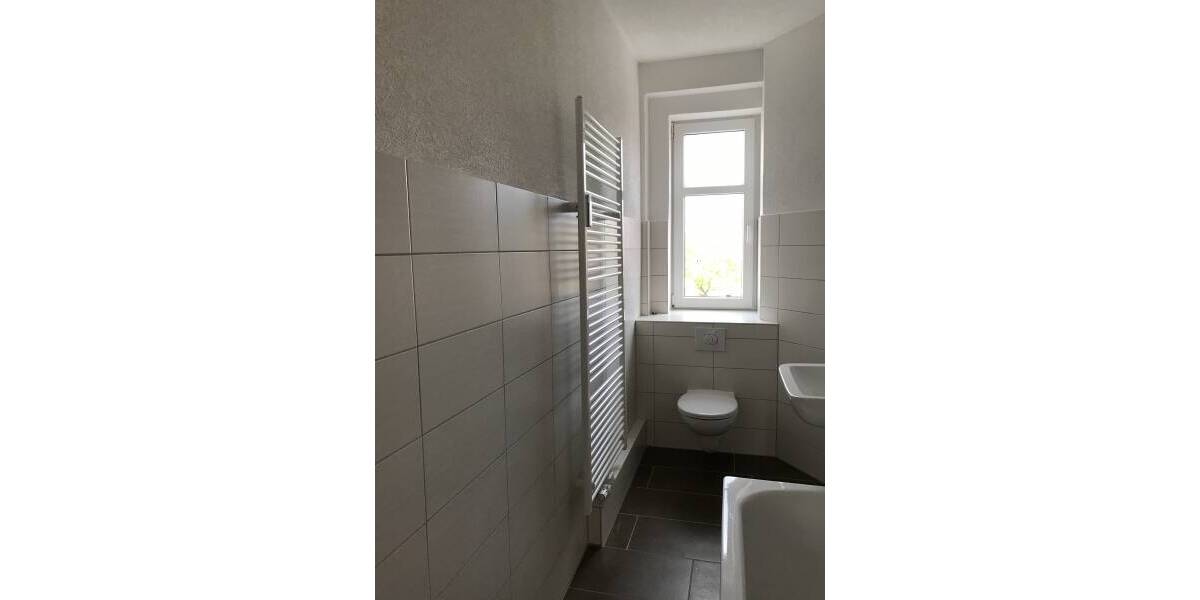 Etagenwohnung Bad Dürrenberg - 3 Zimmer, 89 m&sup2;, 560&euro; | Angebot:26796348